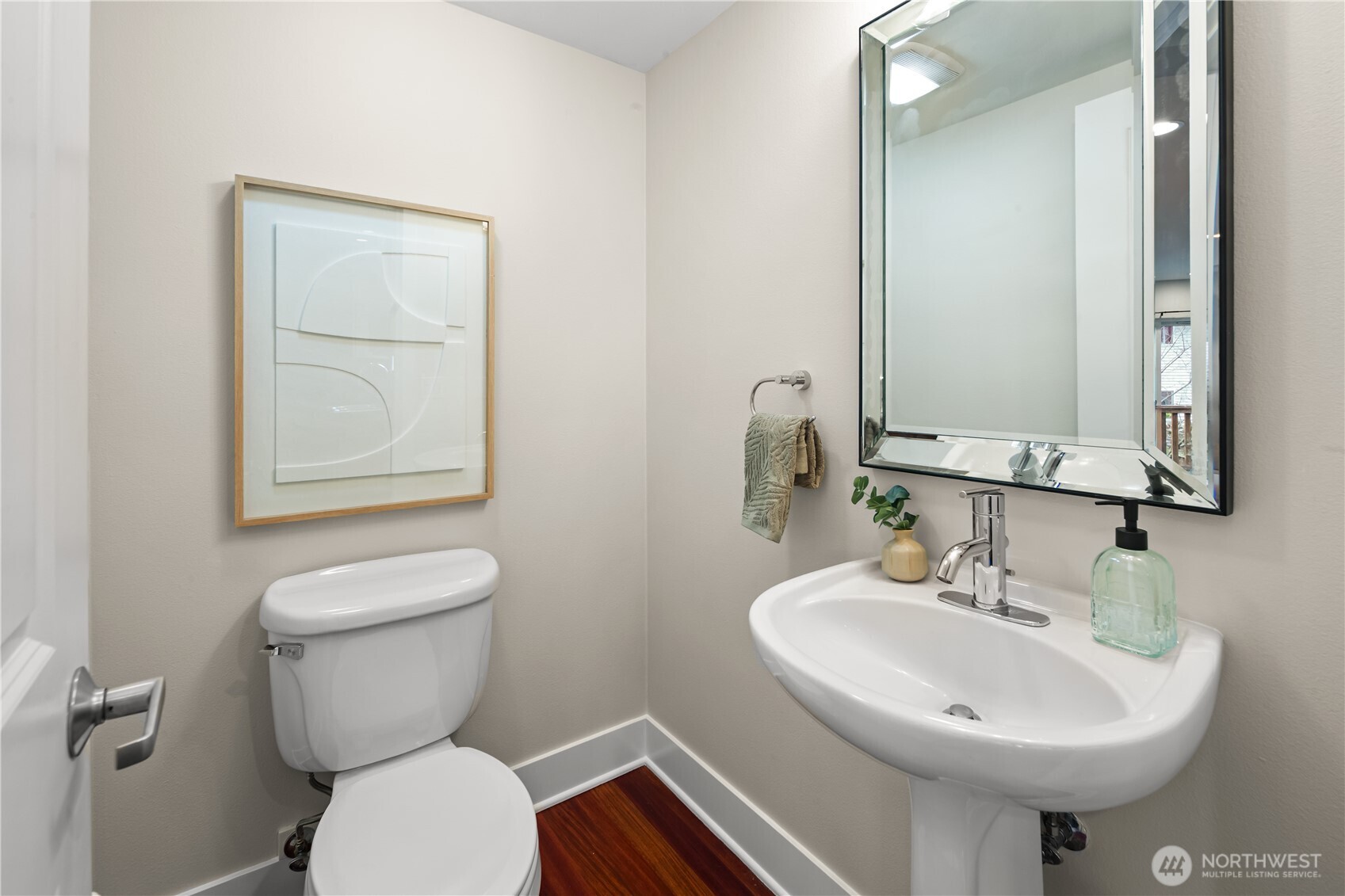 2614 Northwest 57th Street, Unit B Seattle, WA 98107 - Photo 14 of 35