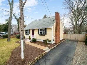 58 Valley Road East Greenwich, RI 02818 - Photo 1 of 9 Gallery Image 1