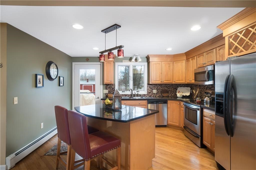 58 Valley Road East Greenwich, RI 02818 - Photo 2 of 9 Gallery Image 2