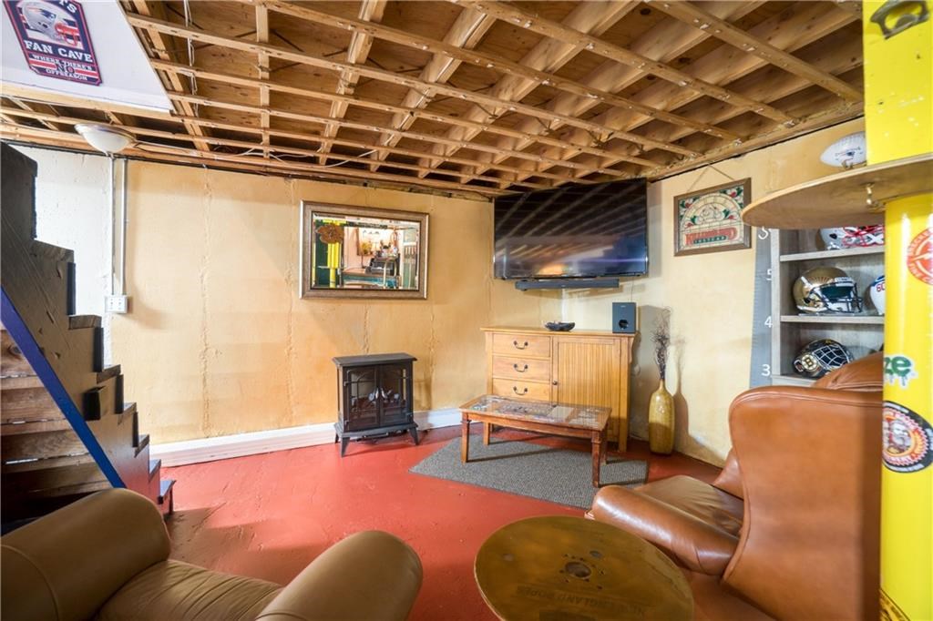 58 Valley Road East Greenwich, RI 02818 - Photo 8 of 9 Gallery Image 8