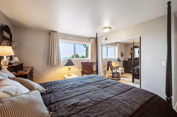 $275,000 | 3610 Lakeshore Drive, Unit 1C, St. Joseph, MI 49085