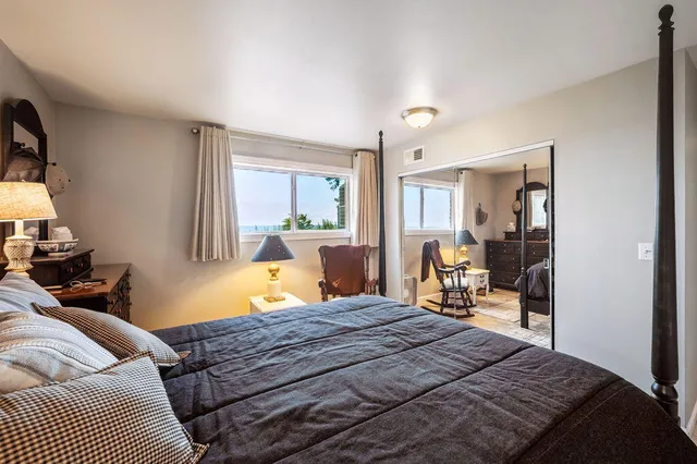 $275,000 | 3610 Lakeshore Drive, Unit 1C, St. Joseph, MI 49085