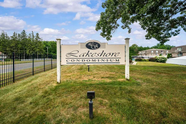 $275,000 | 3610 Lakeshore Drive, Unit 1C, St. Joseph, MI 49085