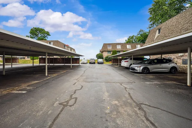 $275,000 | 3610 Lakeshore Drive, Unit 1C, St. Joseph, MI 49085