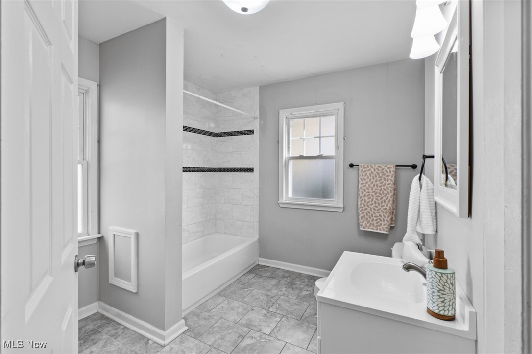 3833 Montevista Road Cleveland, OH 44121 - Photo 28 of 44