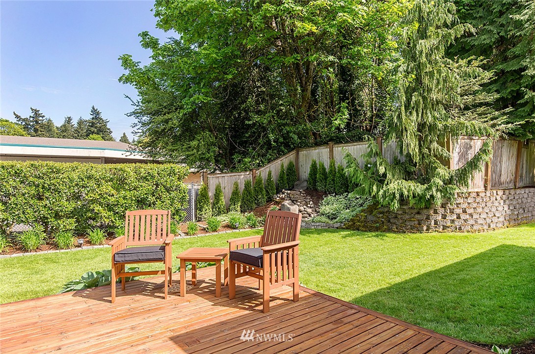 4162 West Mercer Way Mercer Island, WA 98040 - Photo 20 of 24