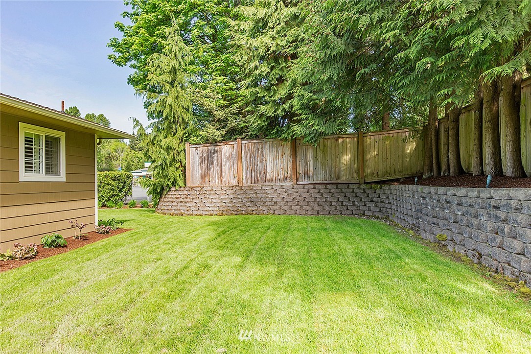 4162 West Mercer Way Mercer Island, WA 98040 - Photo 22 of 24