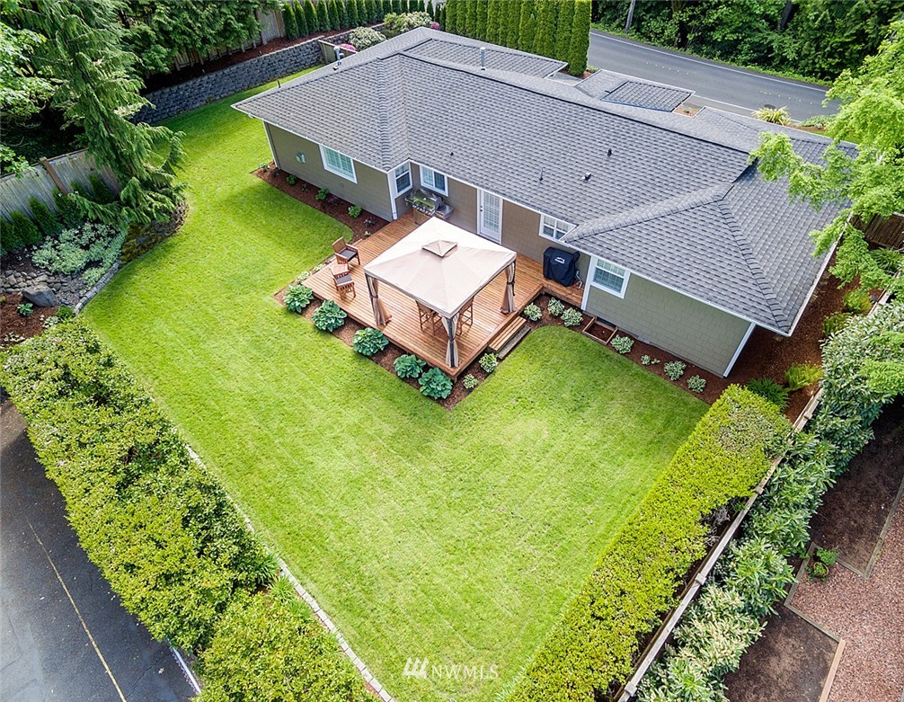 4162 West Mercer Way Mercer Island, WA 98040 - Photo 23 of 24