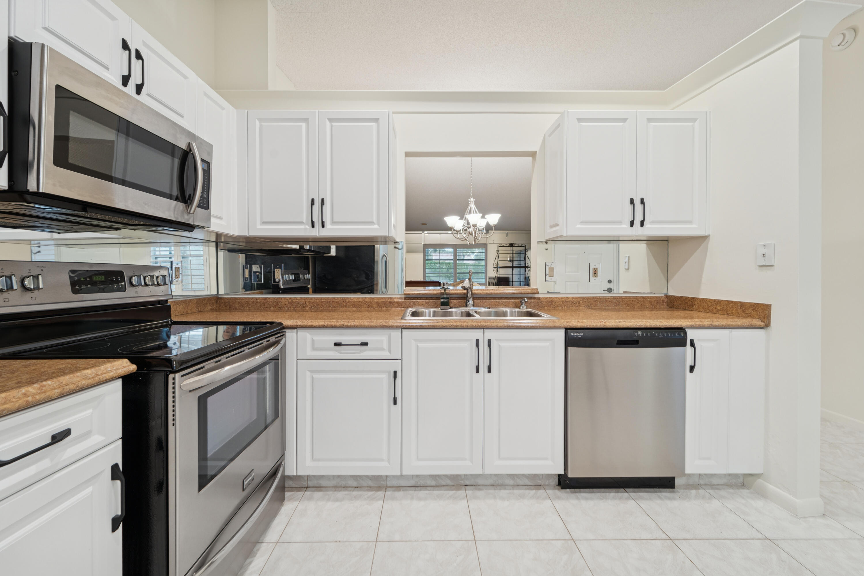 6344 Pointe Pleasant Circle Delray Beach, FL 33484 - Photo 1 of 55 012226-91