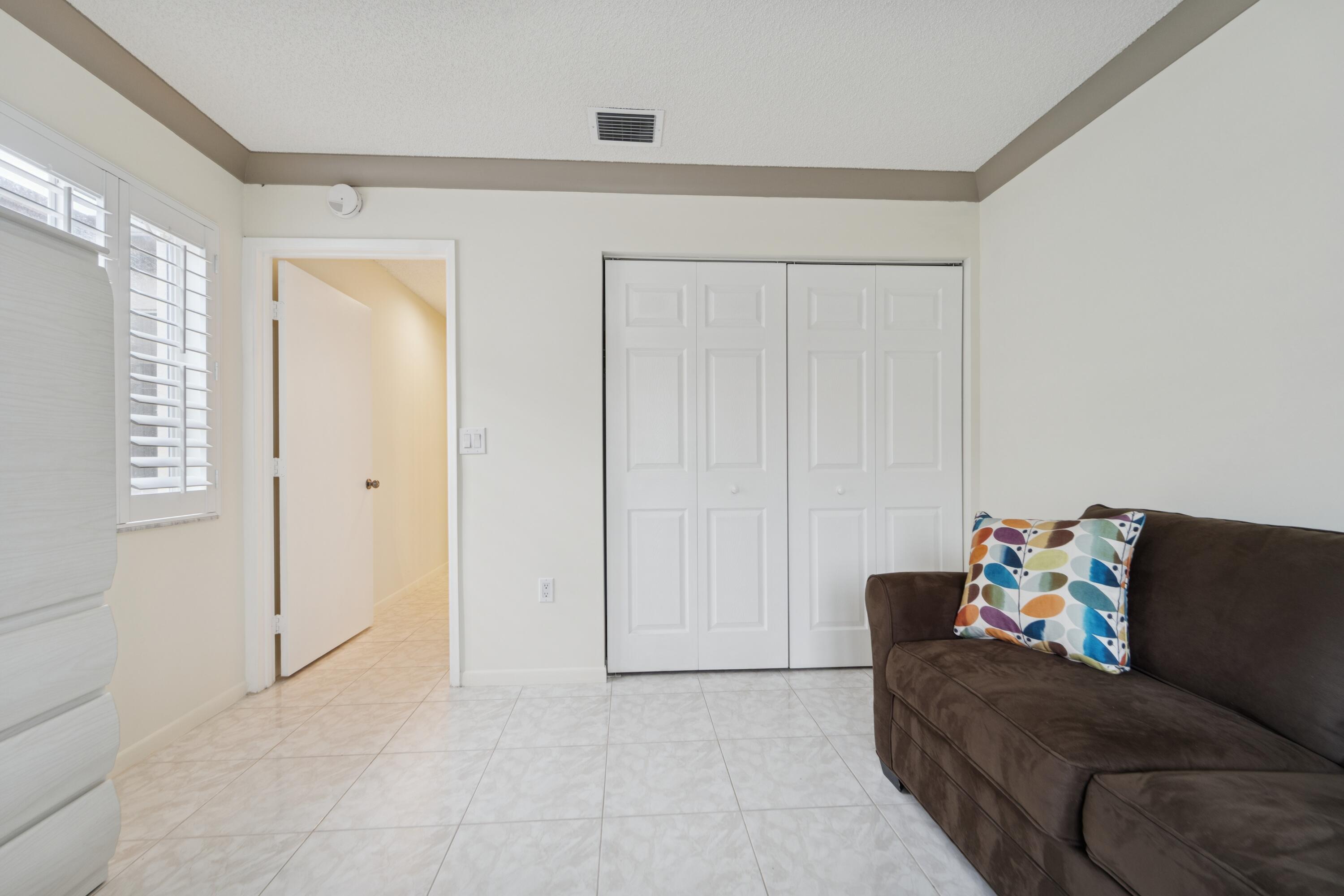 6344 Pointe Pleasant Circle Delray Beach, FL 33484 - Photo 19 of 55 012226-76