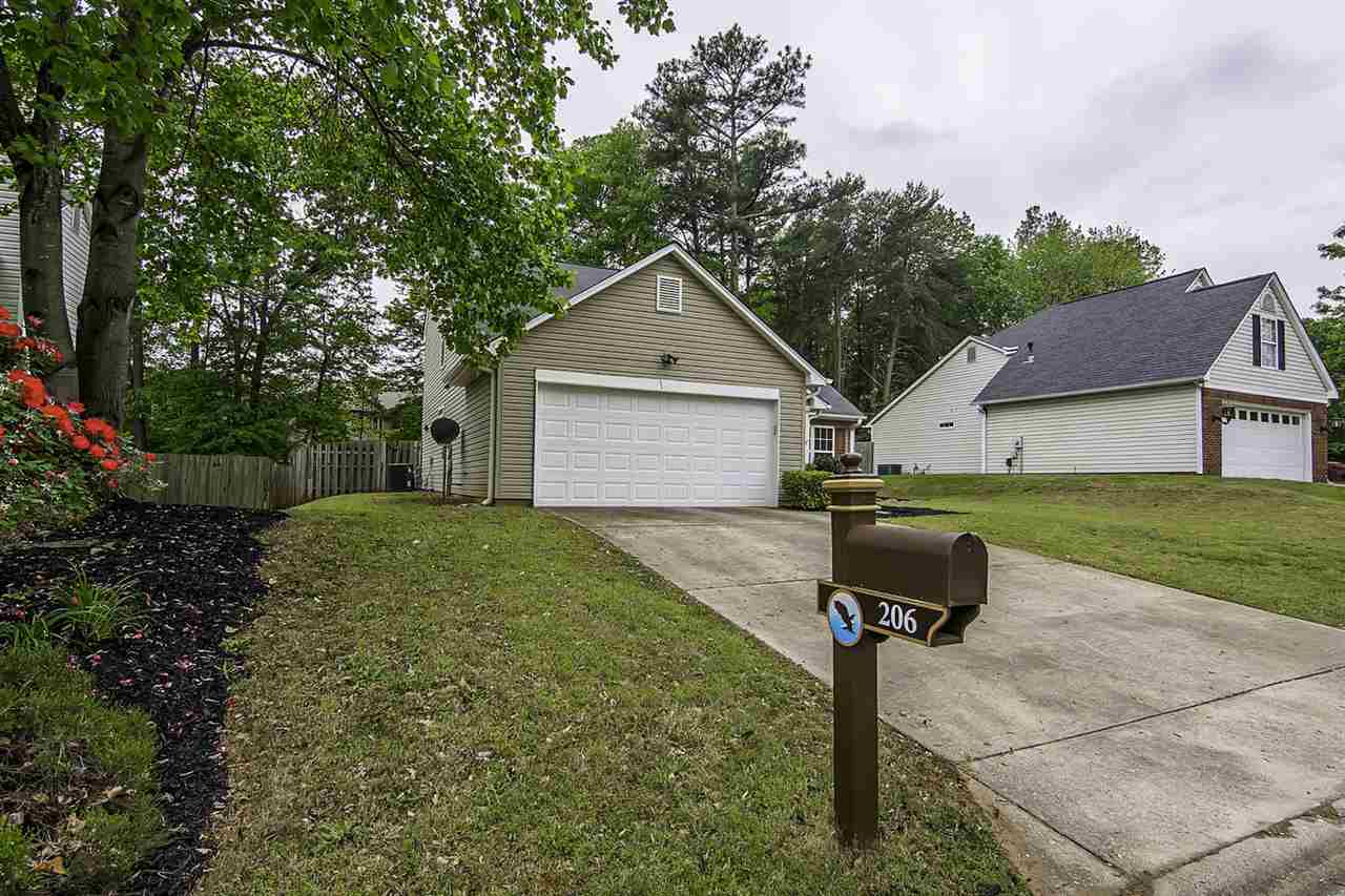 206 Birds Eye View Boiling Springs, SC 29316 - Photo 2 of 32 Gallery Image 2