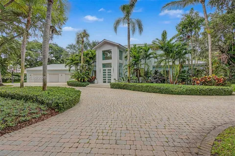 $5,650,000 | 5790 Southwest 96th Street, Pinecrest, FL 33156