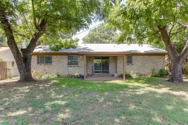 $2,170 | 6024 Blueridge Drive, Watauga, TX 76148