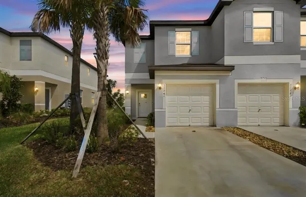 $2,100 | 32041 Powderpuff Mimosa Drive, San Antonio, FL 33576