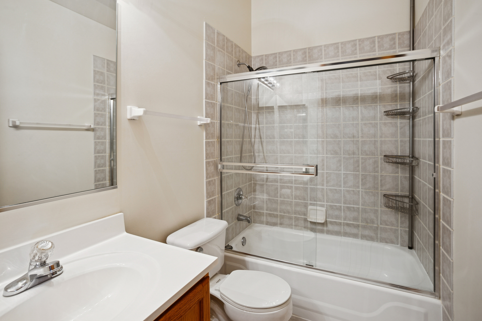 26 Blue Stem Court Streamwood, IL 60107 - Photo 15 of 23