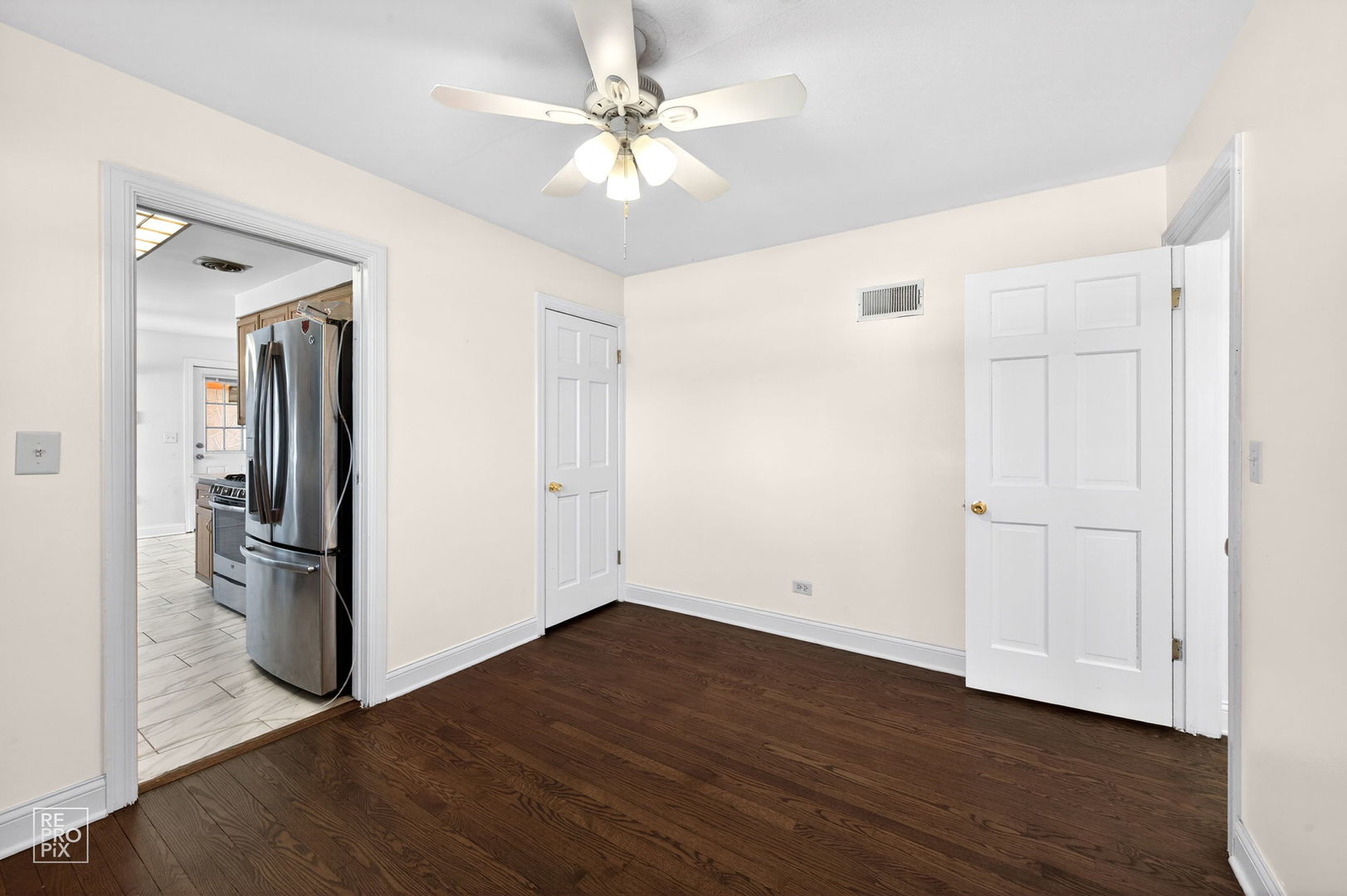 304 East Golf Road Arlington Heights, IL 60056 - Photo 5 of 13