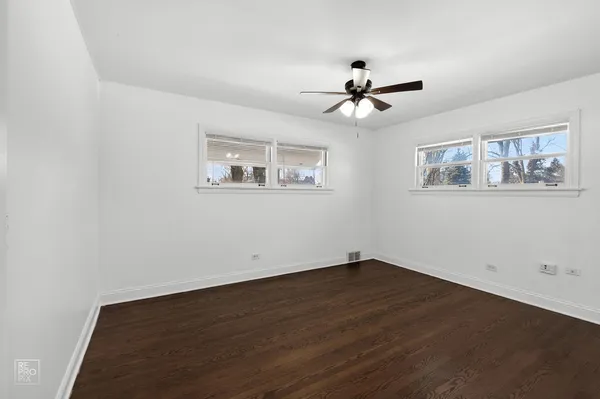 $3,500 | 304 East Golf Road, Arlington Heights, IL 60056