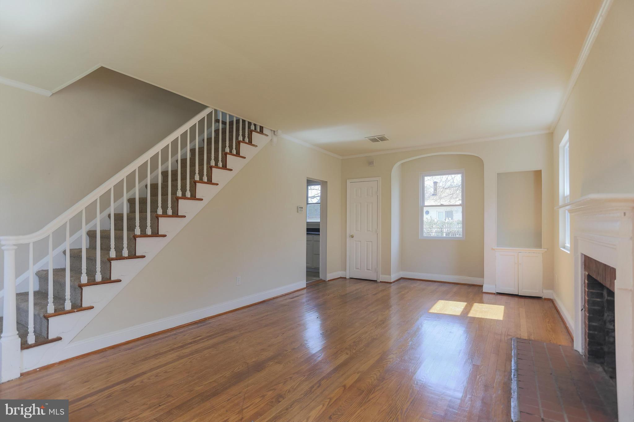3809 Cedardale Road Baltimore, MD 21215 - Photo 4 of 18 Interior (General)