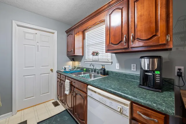 $360,000 | 183 Reynolds Road, Dunlap, TN 37327