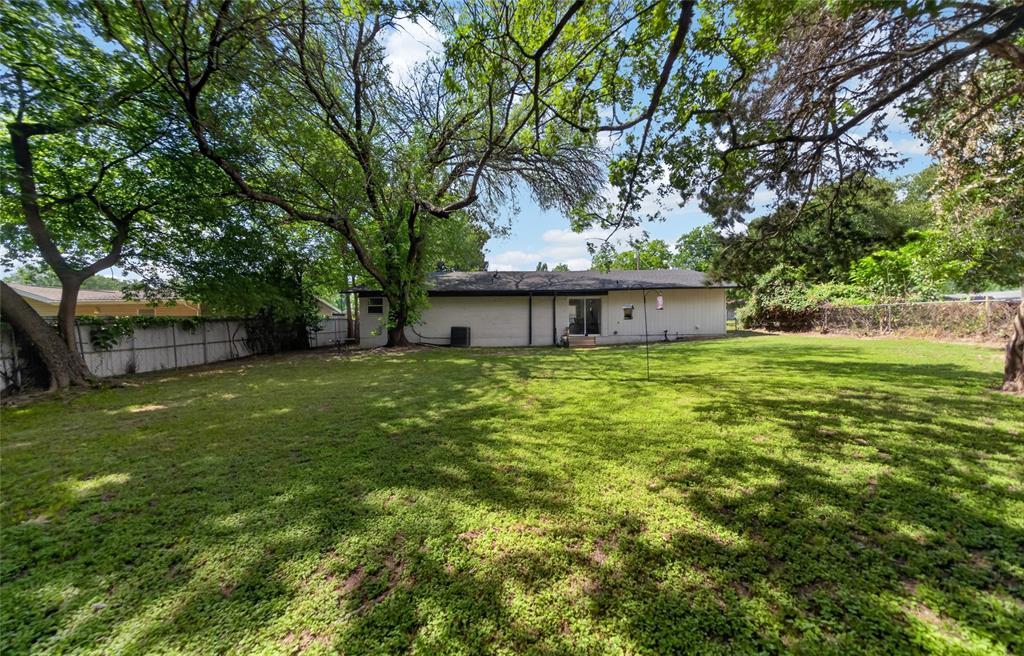 614 Colonial Drive Athens, TX 75751 - Photo 25 of 26 a view of a house with a yard