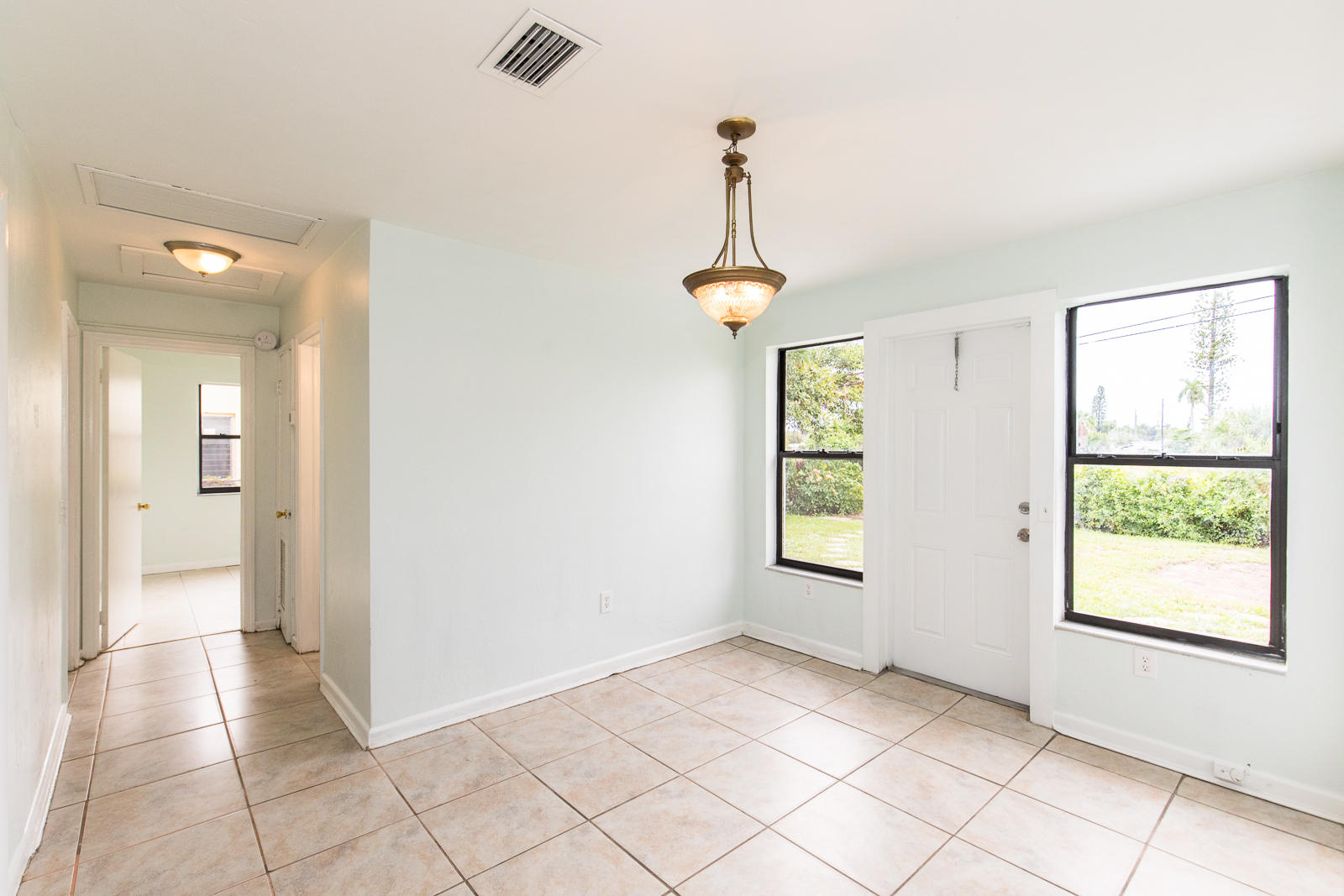 55 West 34th Street Riviera Beach, FL 33404 - Photo 11 of 26 6D1A4462
