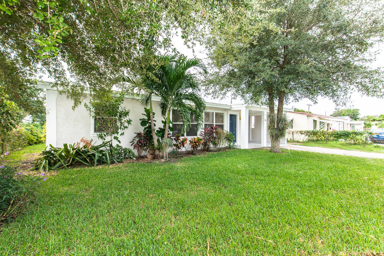 55 West 34th Street Riviera Beach, FL 33404 - Photo 2 of 26 6D1A4443