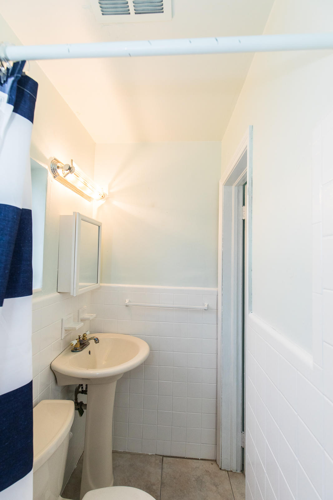 55 West 34th Street Riviera Beach, FL 33404 - Photo 21 of 26 6D1A4485