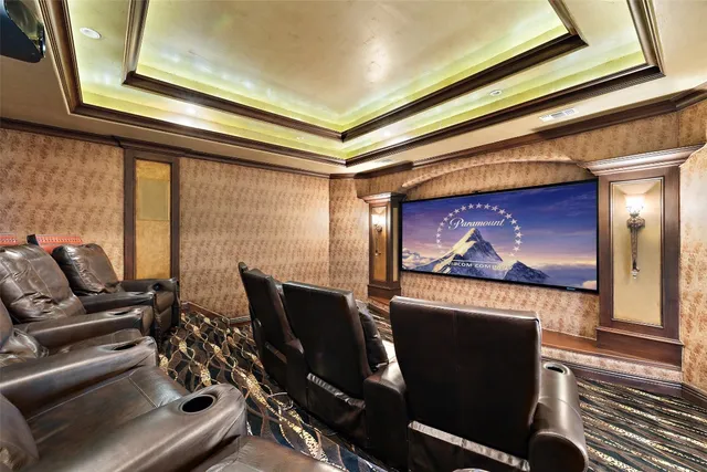 a view of a livingroom with furniture