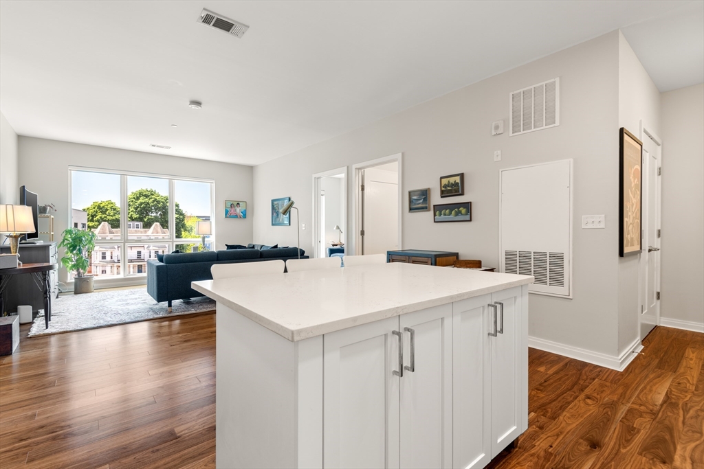 3531 Washington Street, Unit 304 Boston, MA 02130 - Photo 2 of 40