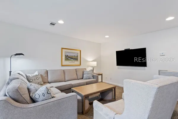 $1,800 | 70 Lighthouse Road, Unit 2873, Hilton Head Island, SC 29928