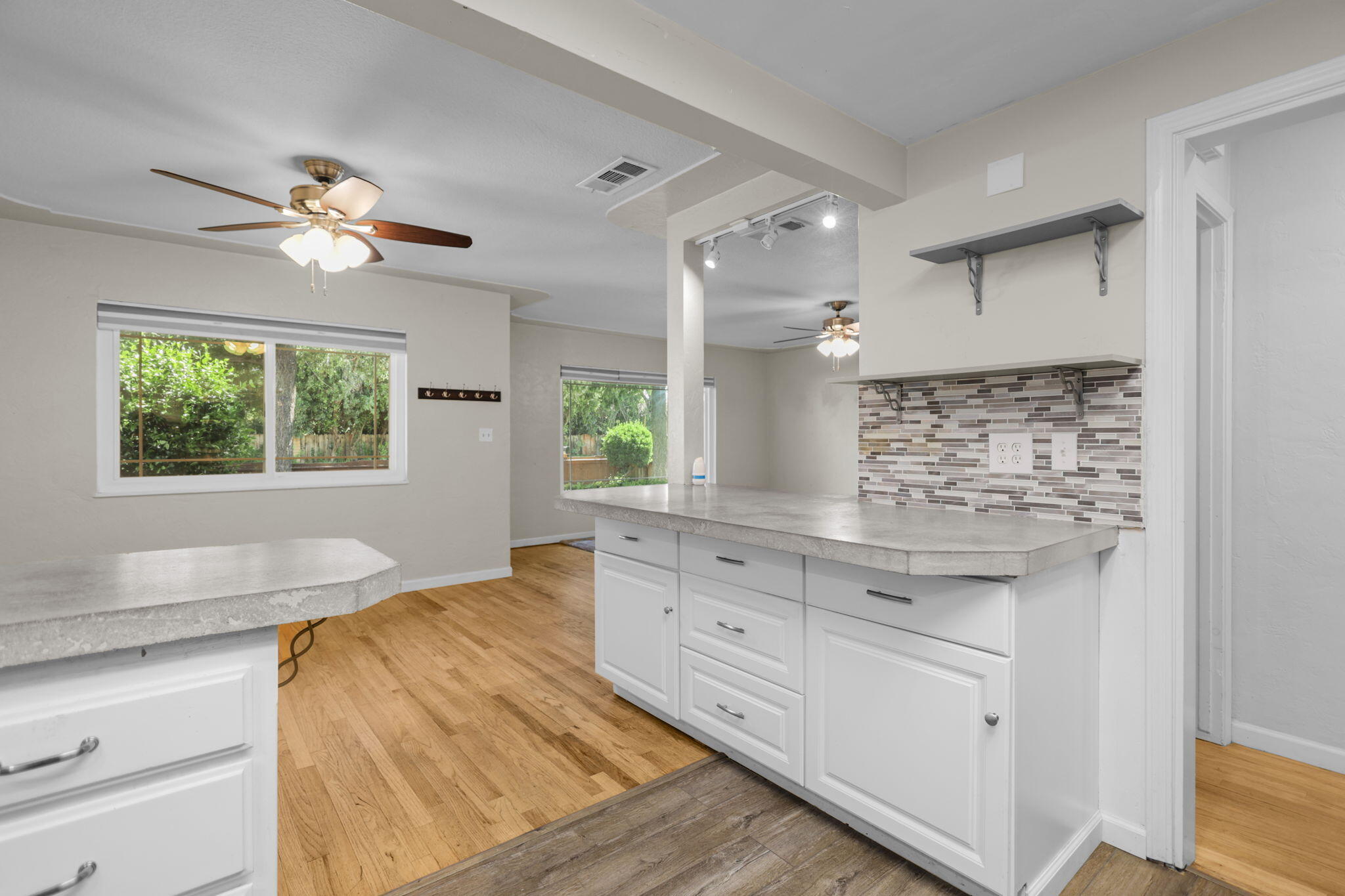 5730 East Bonnyview Road Redding, CA 96001 - Photo 12 of 44 11-web-or-mls-8Q0A2020