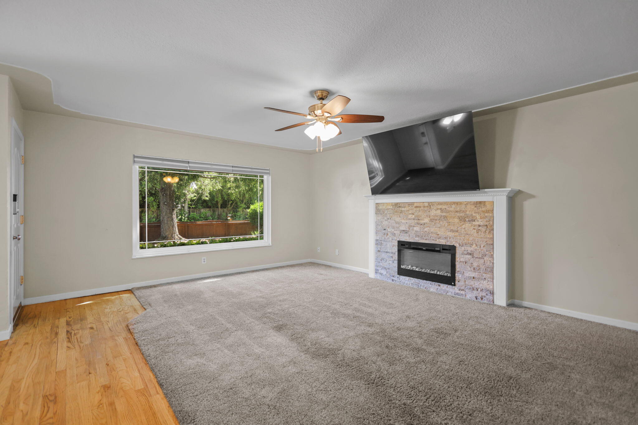 5730 East Bonnyview Road Redding, CA 96001 - Photo 5 of 44 5-web-or-mls-8Q0A1970_1