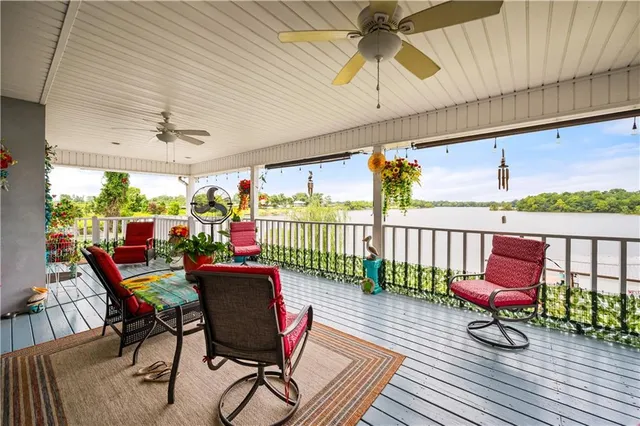 $830,500 | 1156 Palmer Chapel Road, Pineville, LA 71360