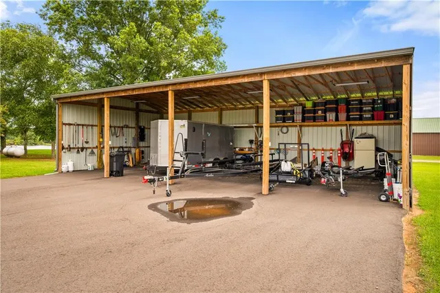 $830,500 | 1156 Palmer Chapel Road, Pineville, LA 71360