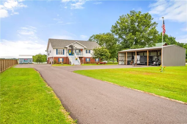$830,500 | 1156 Palmer Chapel Road, Pineville, LA 71360