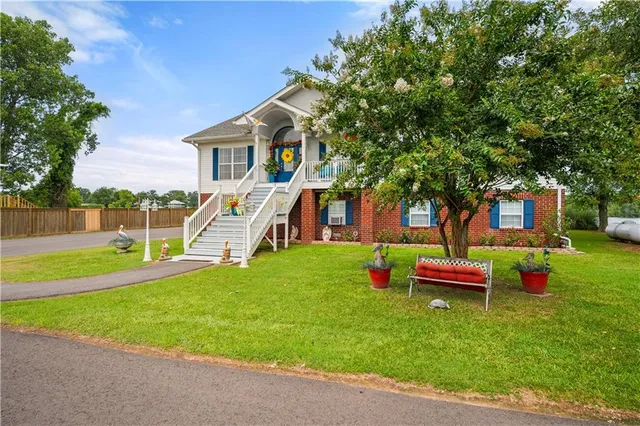 $830,500 | 1156 Palmer Chapel Road, Pineville, LA 71360