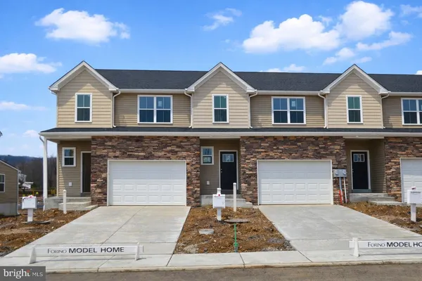 $349,900 | 205 Lucille Way, Fleetwood, PA 19522