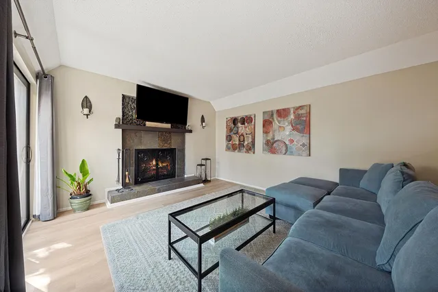 $2,400 | 3536 Gardens Drive East, Unit B, Palm Beach Gardens, FL 33410