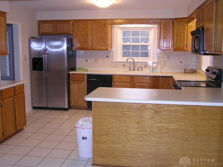 7310 Meeker Road Dayton, OH 45414 - Photo 3 of 35