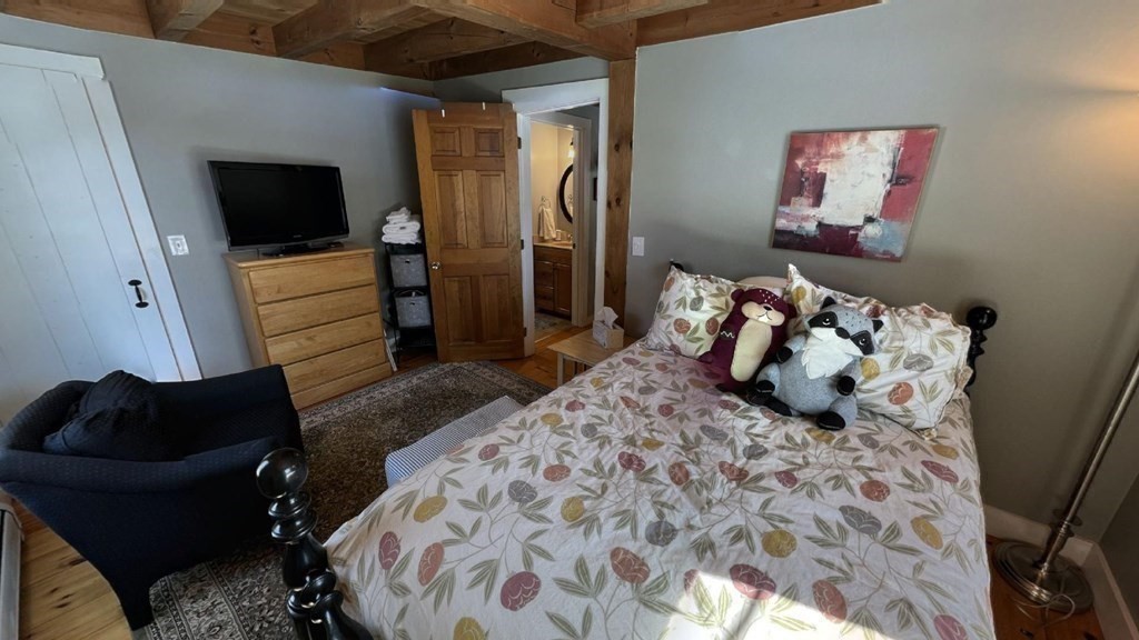 4 North Hillside Road Deerfield, MA 01373 - Photo 12 of 19 Gallery Image 12
