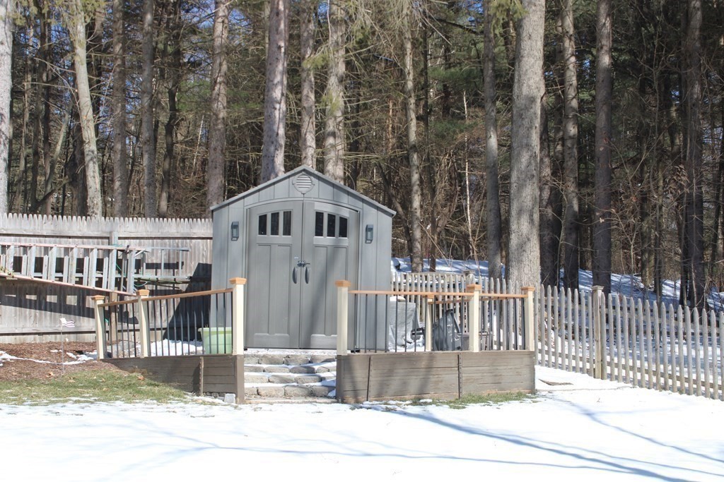 4 North Hillside Road Deerfield, MA 01373 - Photo 16 of 19 Gallery Image 16