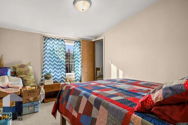 $446,000 | 12761 East US Highway 20-26, Evansville, WY 82636