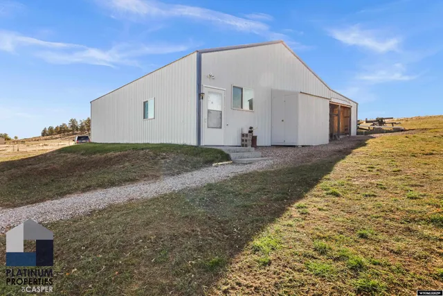 $446,000 | 12761 East US Highway 20-26, Evansville, WY 82636