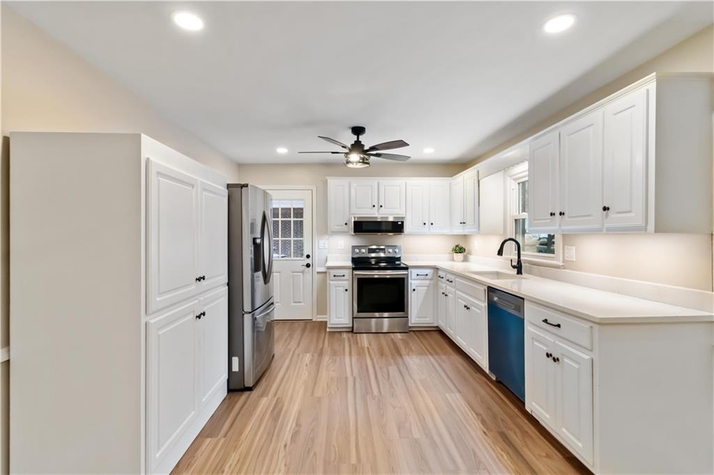 2979 Appling Way Chamblee, GA 30341 - Photo 12 of 43