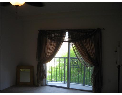 4195 Haverhill Road, Unit 323 West Palm Beach, FL 33417 - Photo 3 of 16 Additional Photo