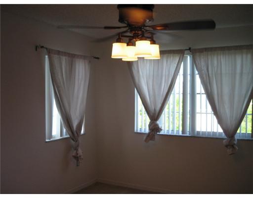4195 Haverhill Road, Unit 323 West Palm Beach, FL 33417 - Photo 9 of 16 Additional Photo