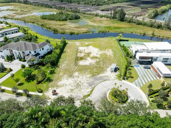 $12,500,000 | 2757 Lake Ridge Lane, Weston, FL 33332