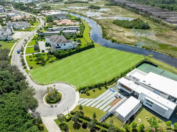 $12,500,000 | 2757 Lake Ridge Lane, Weston, FL 33332