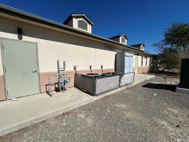 $2,000 | 240 South Us Highway, Unit A1, Fernley, NV 89408