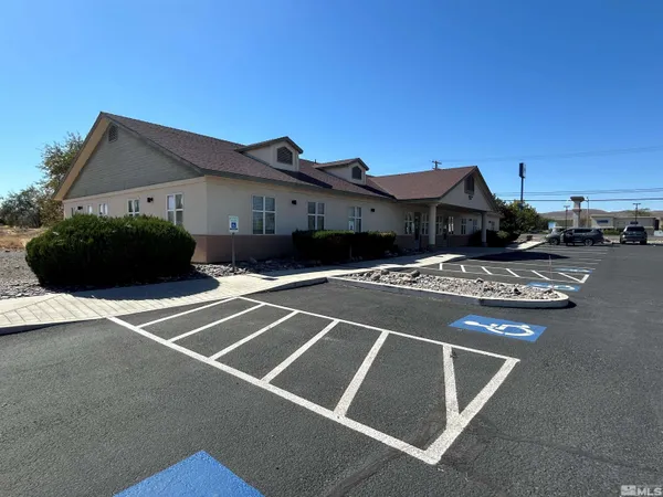 $2,000 | 240 South Us Highway, Unit A1, Fernley, NV 89408